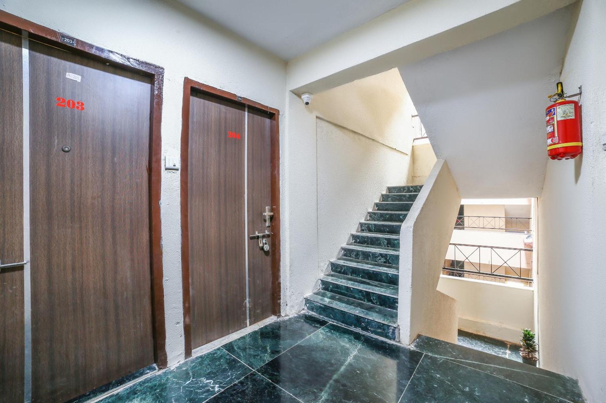 SPOT ON 64803 Sai Flora Hotel Gorhe Exterior foto